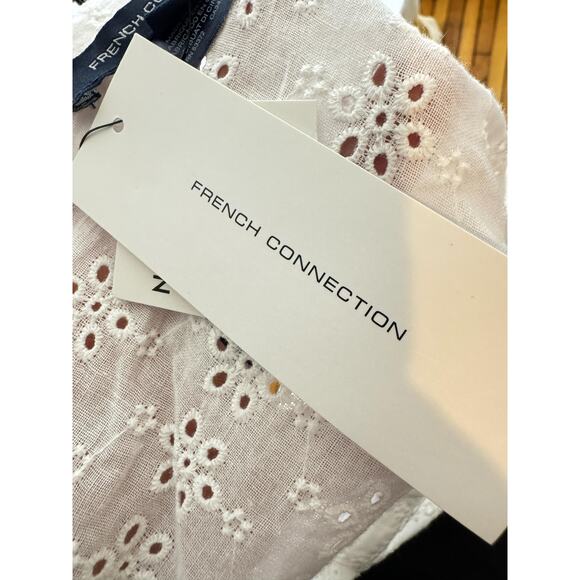 French Connection Summer White Eyelet Short Sleeved Oversized Tunic Top Sz 2 NWT - Picture 4 of 13